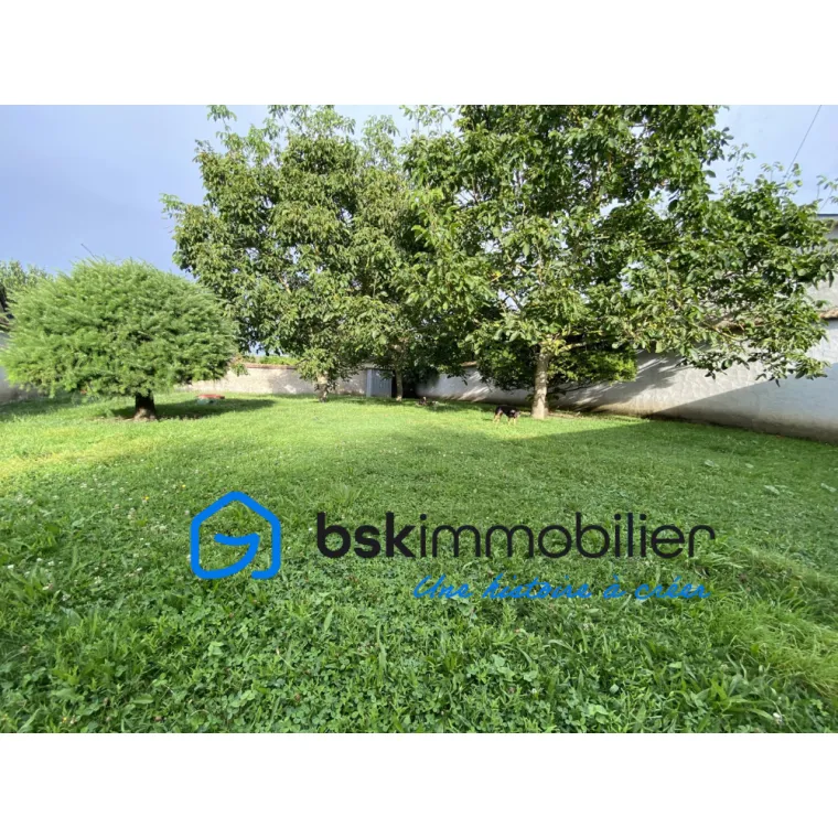 Mandataire Immobilier pour vente de TERRAIN 345 M2    CHATEAUNEUF EN THYMERAIS